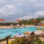 swimming pool swimming pool